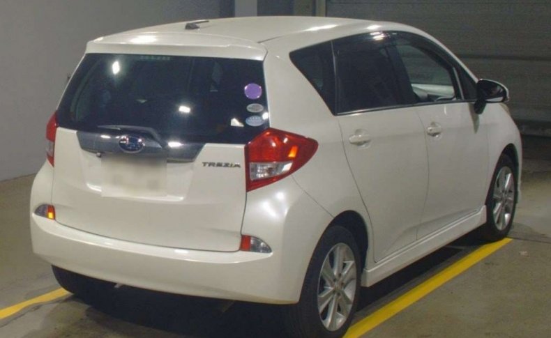 SUBARU TREZIA 1.5i-S 4WD 2011