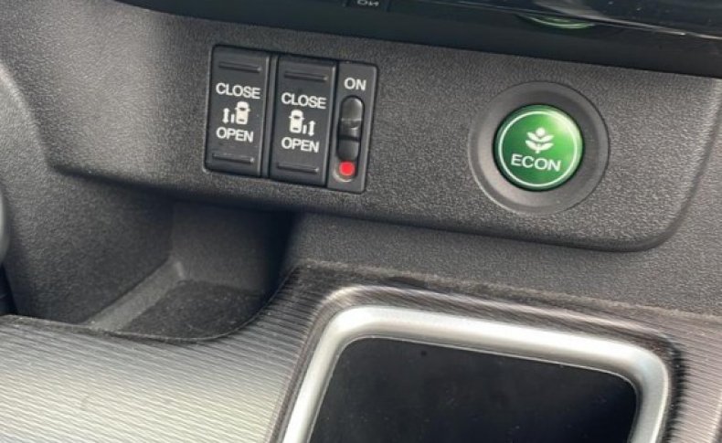 HONDA STEPWGN COOL SPIRIT HONDA SENSING 2018