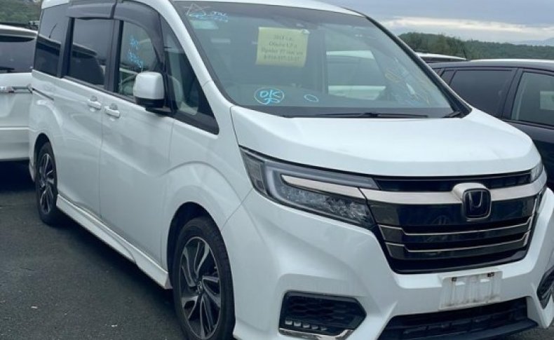 HONDA STEPWGN COOL SPIRIT HONDA SENSING 2018
