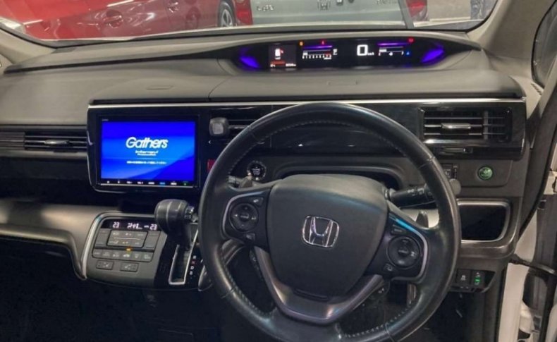 HONDA STEPWGN COOL SPIRIT HONDA SENSING 2018