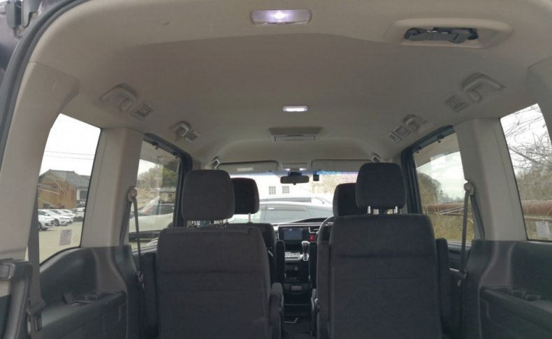 HONDA STEPWGN 7seats 2015