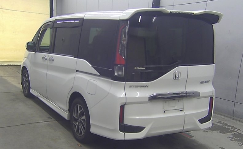HONDA STEPWGN 8seats 2015