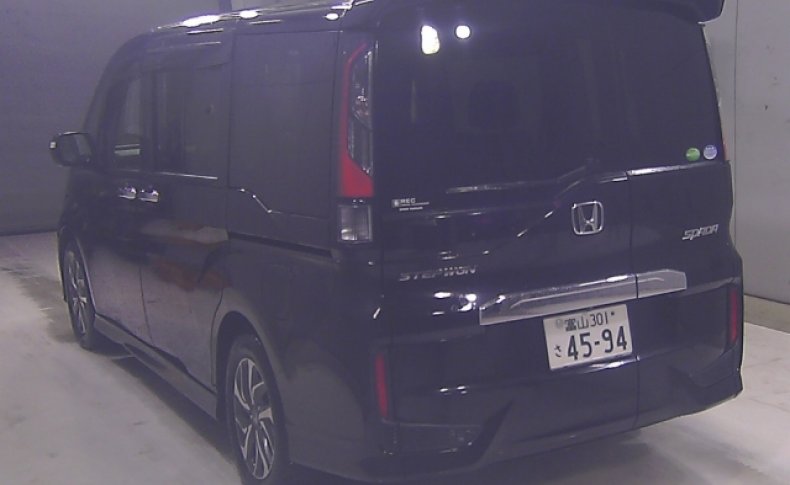HONDA STEPWGN 8seats 2015