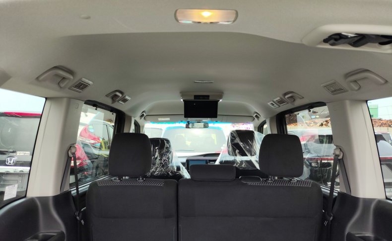 HONDA STEPWGN 8seats 2015