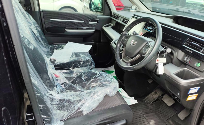 HONDA STEPWGN 8seats 2015