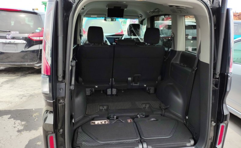 HONDA STEPWGN 8seats 2015