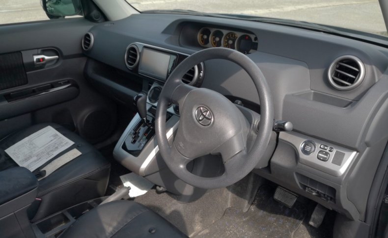 TOYOTA COROLLA RUMION  2010