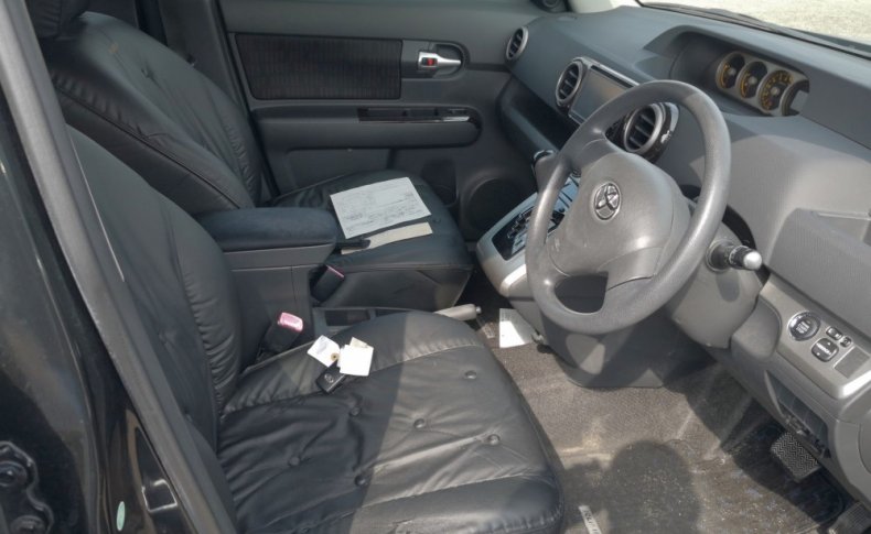 TOYOTA COROLLA RUMION  2010