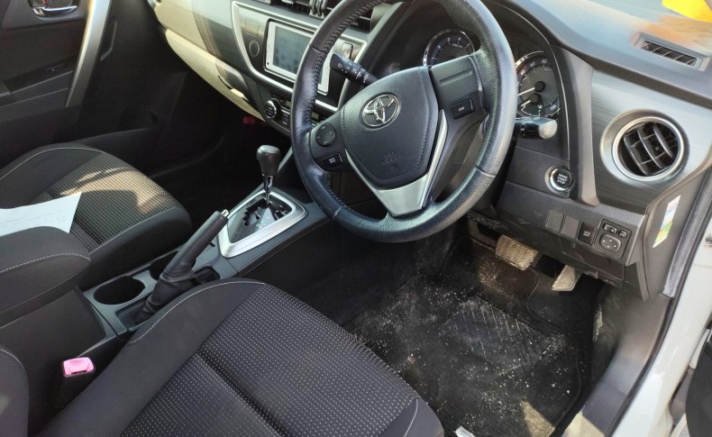 TOYOTA AURIS 150X S Package 2013