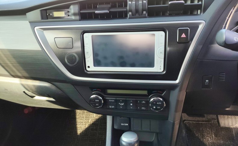 TOYOTA AURIS 150X S Package 2013