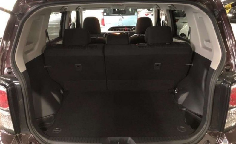TOYOTA COROLLA RUMION 1.5 2012