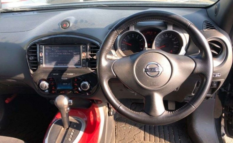 NISSAN JUKE 15RX 2010