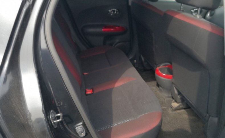 NISSAN JUKE 15RX 2010
