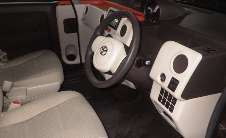 TOYOTA SPADE F 2014