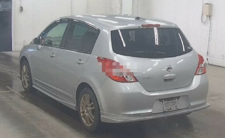 NISSAN TIIDA  2011