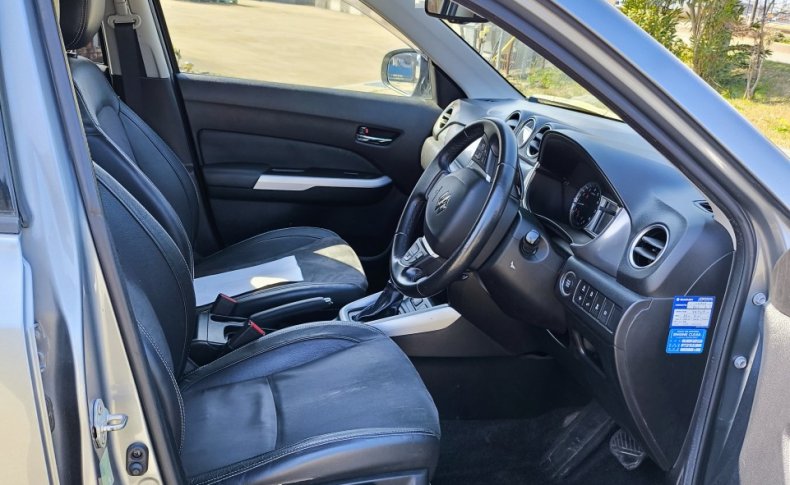SUZUKI ESCUDO 4WD 2015