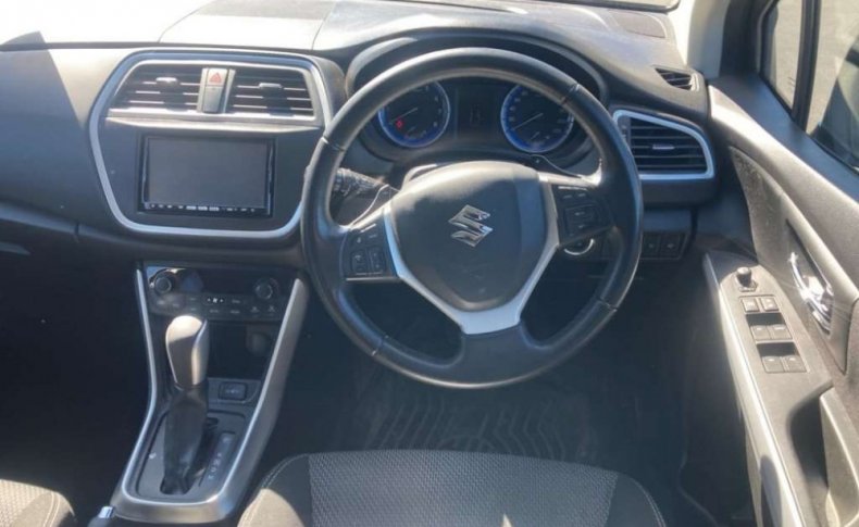 SUZUKI SX-4 S-CROSS 2015