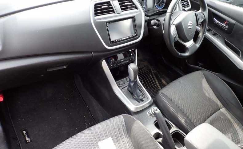SUZUKI SX-4 S-CROSS 2015