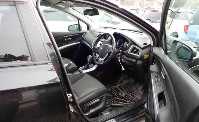 SUZUKI SX-4 S-CROSS 2015