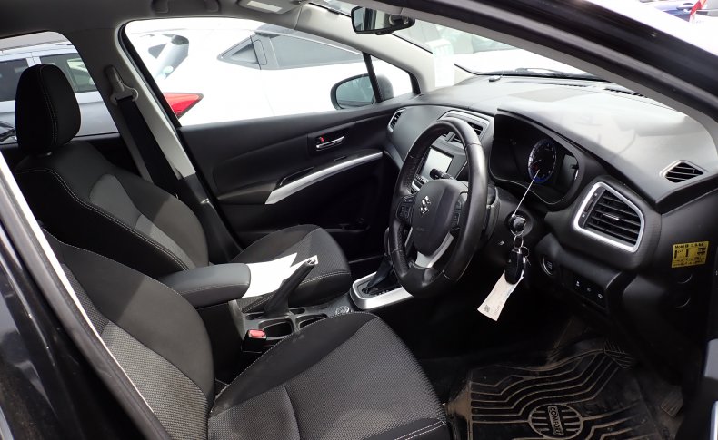 SUZUKI SX-4 S-CROSS 2015