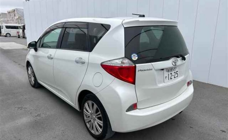 TOYOTA RACTIS G 2010