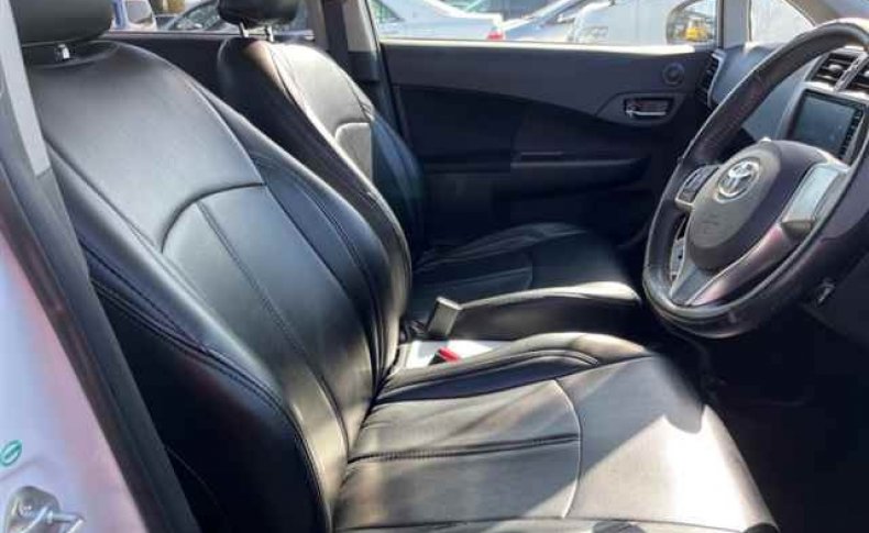 TOYOTA RACTIS G 2010