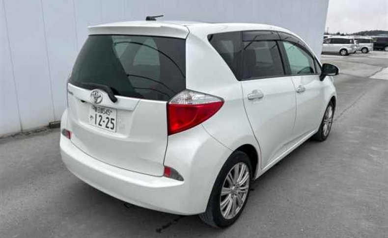 TOYOTA RACTIS G 2010