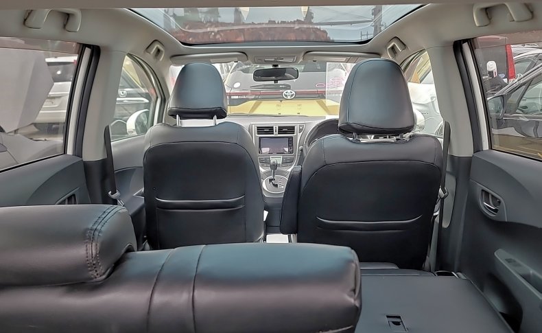 TOYOTA RACTIS G 2010