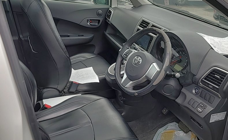 TOYOTA RACTIS G 2010