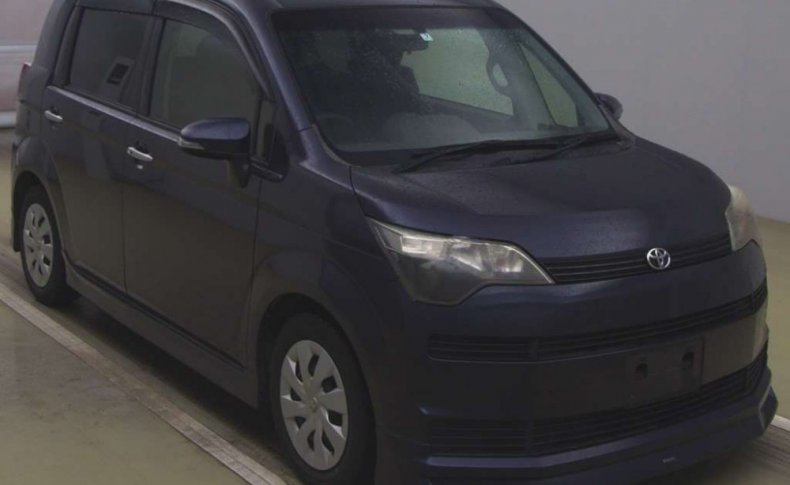 TOYOTA SPADE F 2013