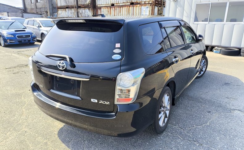 TOYOTA COROLLA FIELDER X202 2011