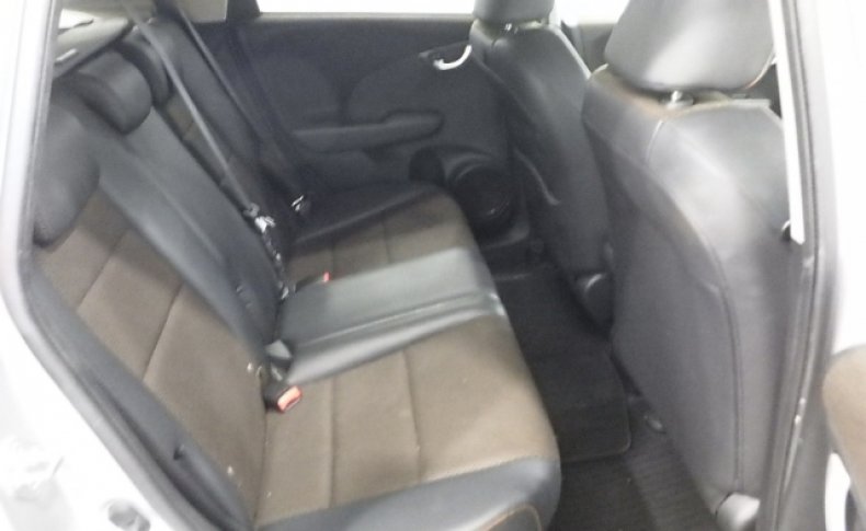 HONDA FIT SHUTTLE 15X L Package 2011