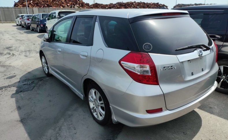 HONDA FIT SHUTTLE 15X L Package 2011