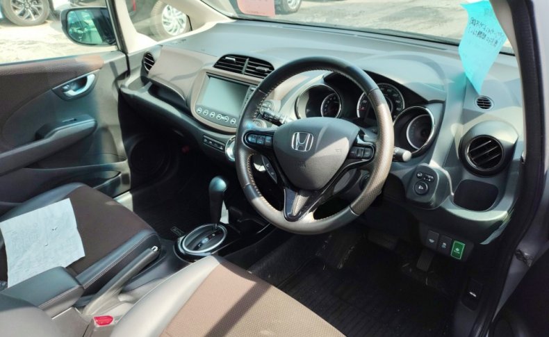 HONDA FIT SHUTTLE 15X L Package 2011