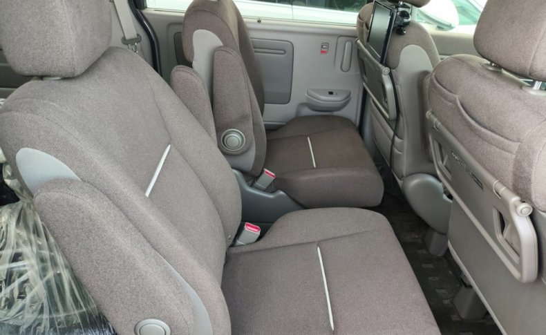 HONDA STEPWGN G 7seats 2015