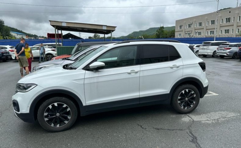 VOLKSWAGEN T-CROSS TSI 1st 2020