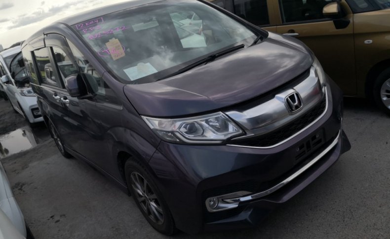 HONDA STEPWGN 8seats 2015