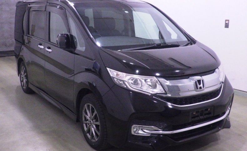 HONDA STEPWGN 7 seats 2015