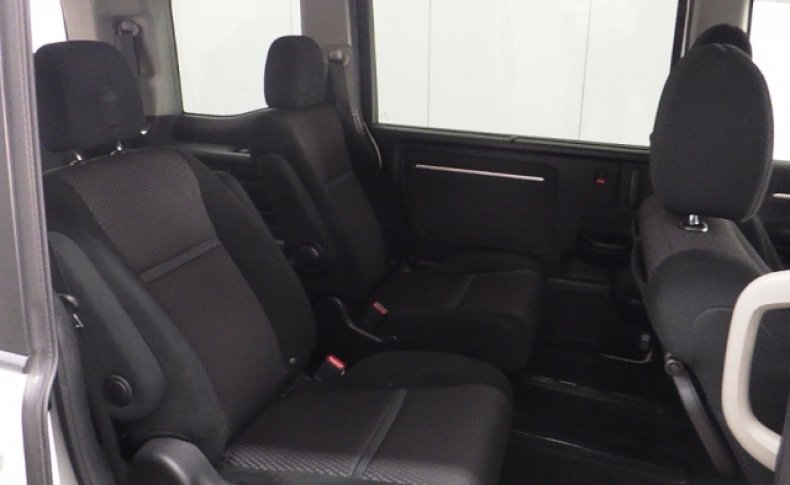 HONDA STEPWGN 7 Seats 2015