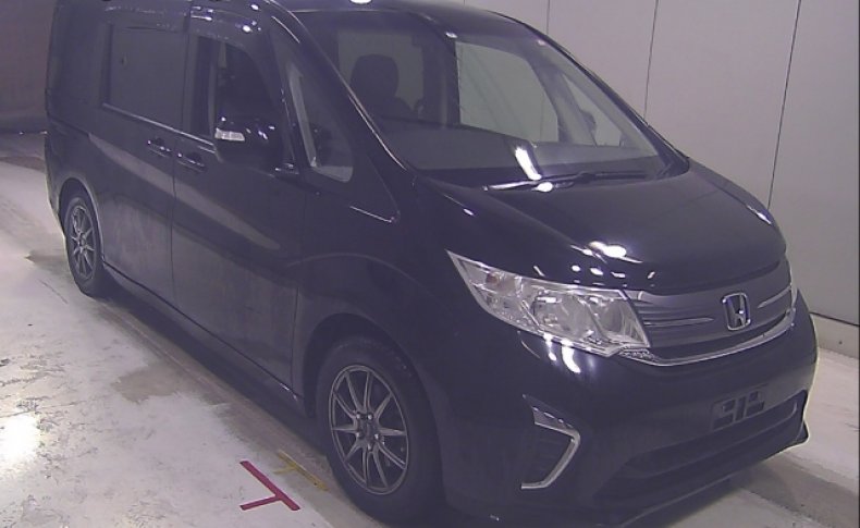 HONDA STEPWGN G 7seats 2015
