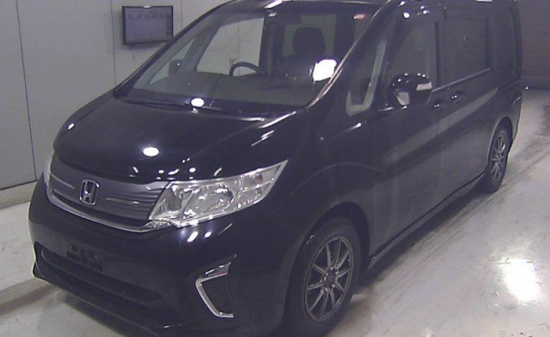 HONDA STEPWGN G 7seats 2015