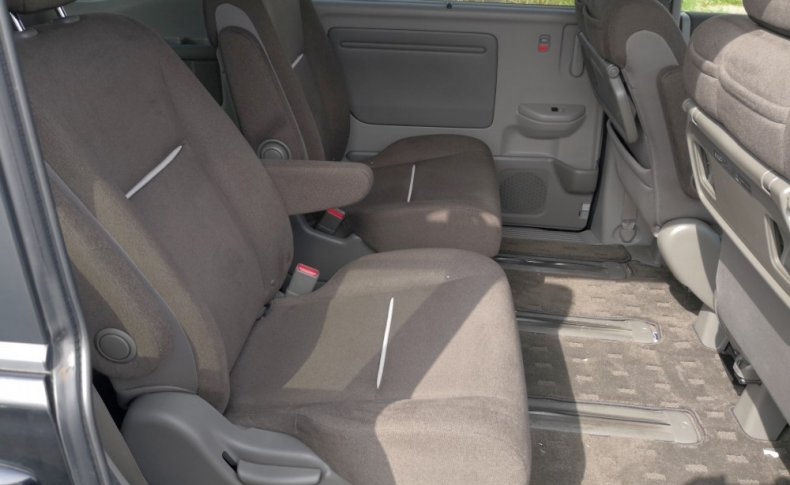 HONDA STEPWGN G 7seats 2015