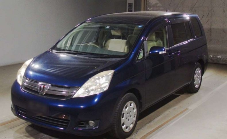 TOYOTA ISIS  2011