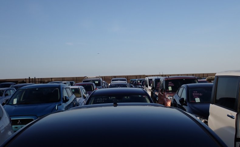 NISSAN TIIDA 15M SV Plus 2011