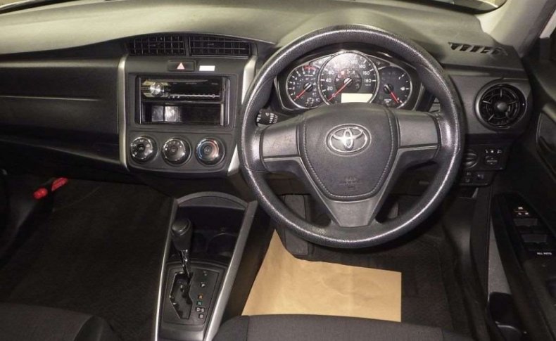 TOYOTA COROLLA FIELDER 1.5 X 2015