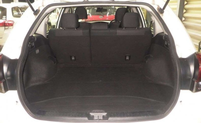 TOYOTA COROLLA FIELDER 1.5 X 2015