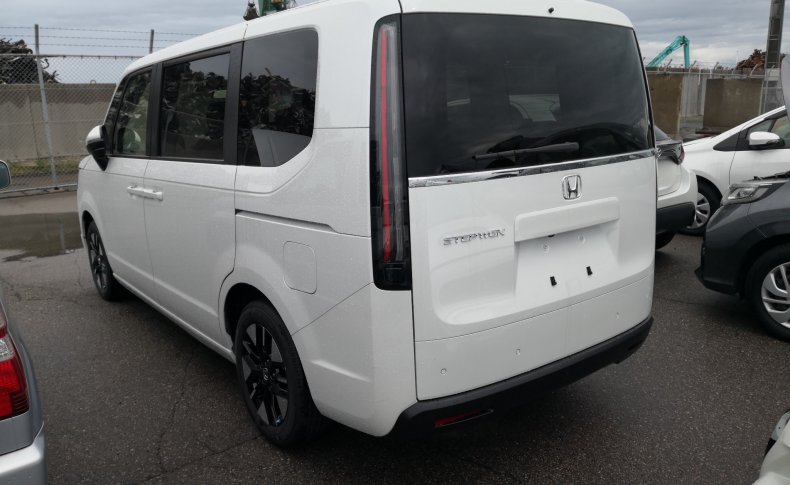 HONDA STEPWGN AIR 5D 2024