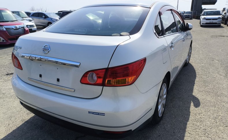 NISSAN BLUEBIRD SYLPHY 15S 2009