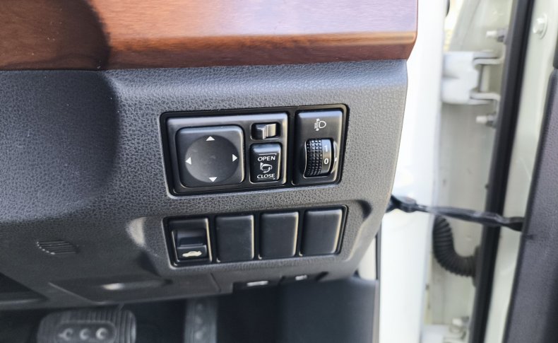 NISSAN BLUEBIRD SYLPHY 15S 2009