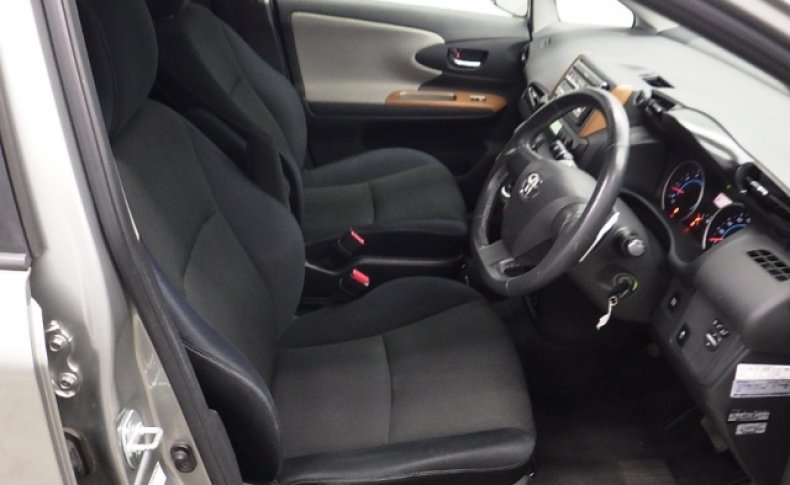 TOYOTA WISH 1.8S 2009